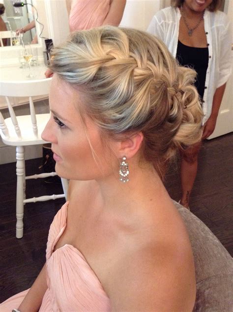 bridesmaid updos medium length hair